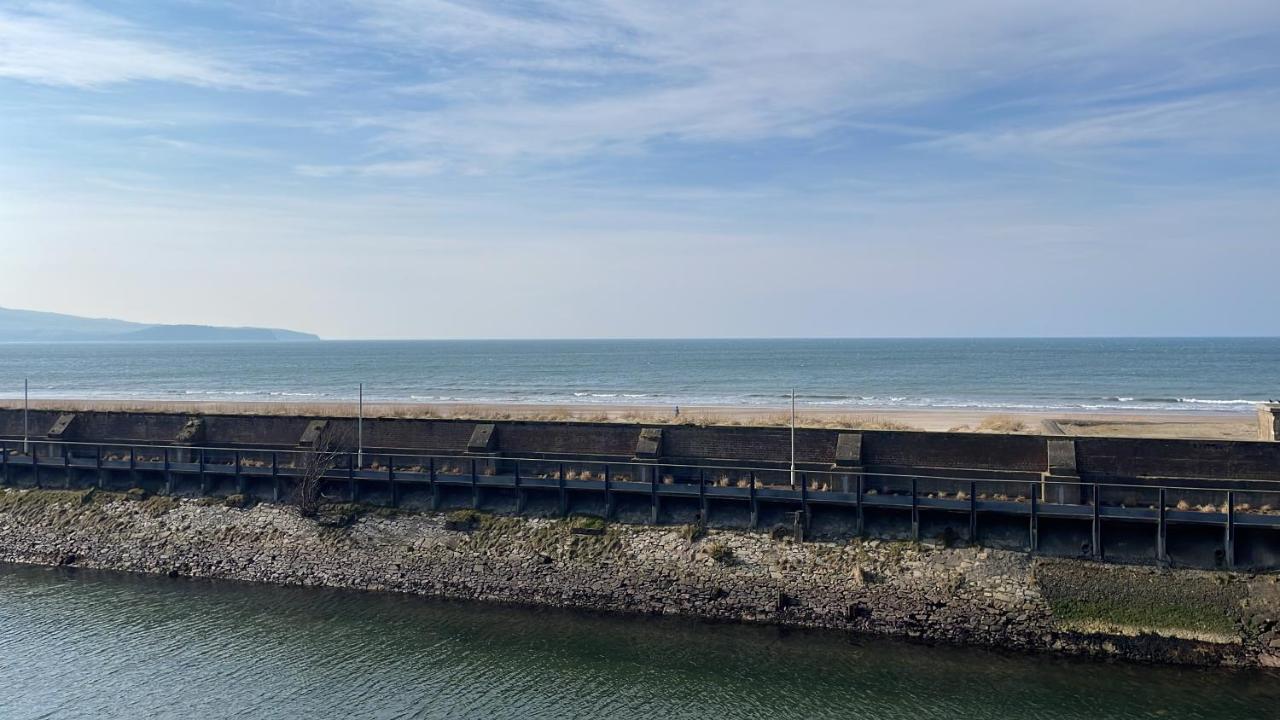 The Marine - Balcony - Beach View - Coorie Doon Stays Ayr Buitenkant foto